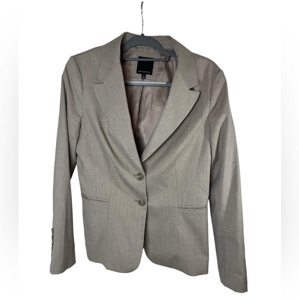 Limited blazer size 10‎